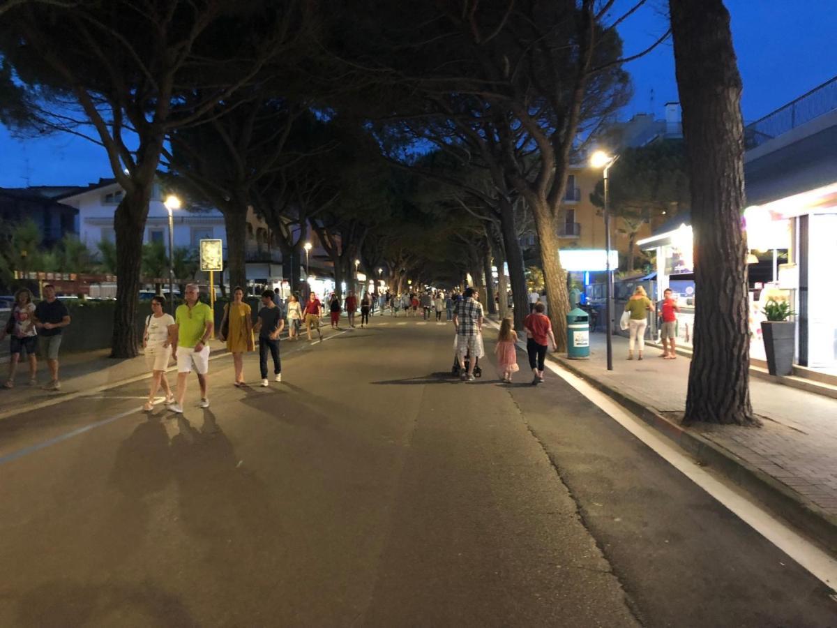Residence Alba D'Oro Solo Famiglie Lido di Jesolo Bagian luar foto